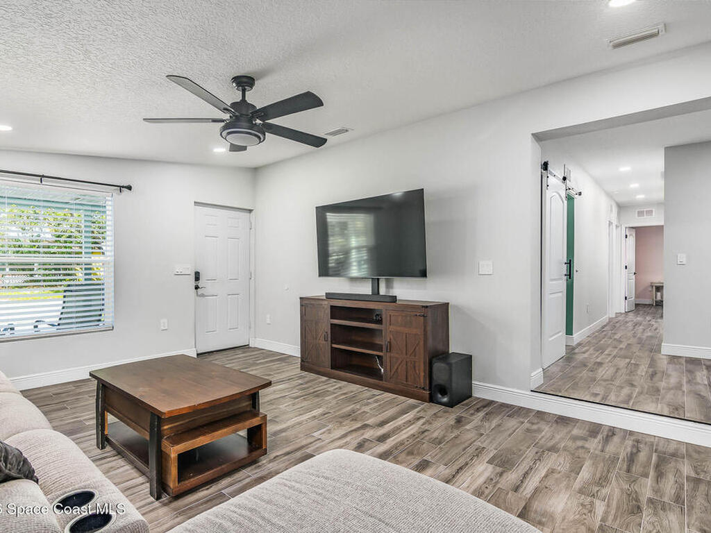 307 Georgetown Avenue, Melbourne, FL 32901