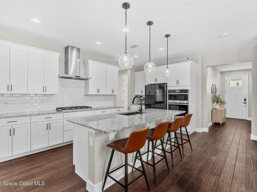 2518 Pangea Circle, Melbourne, FL 32940