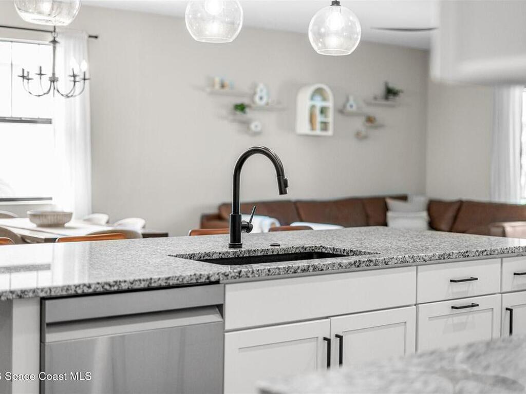 2518 Pangea Circle, Melbourne, FL 32940