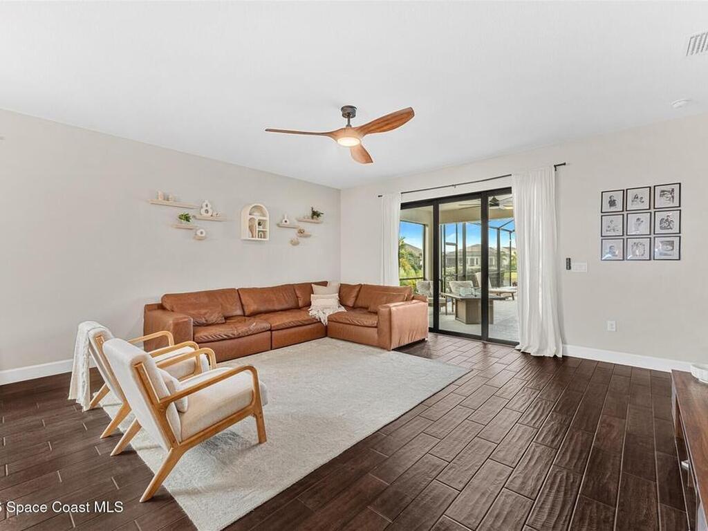 2518 Pangea Circle, Melbourne, FL 32940