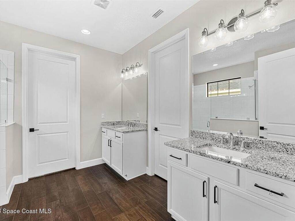 2518 Pangea Circle, Melbourne, FL 32940