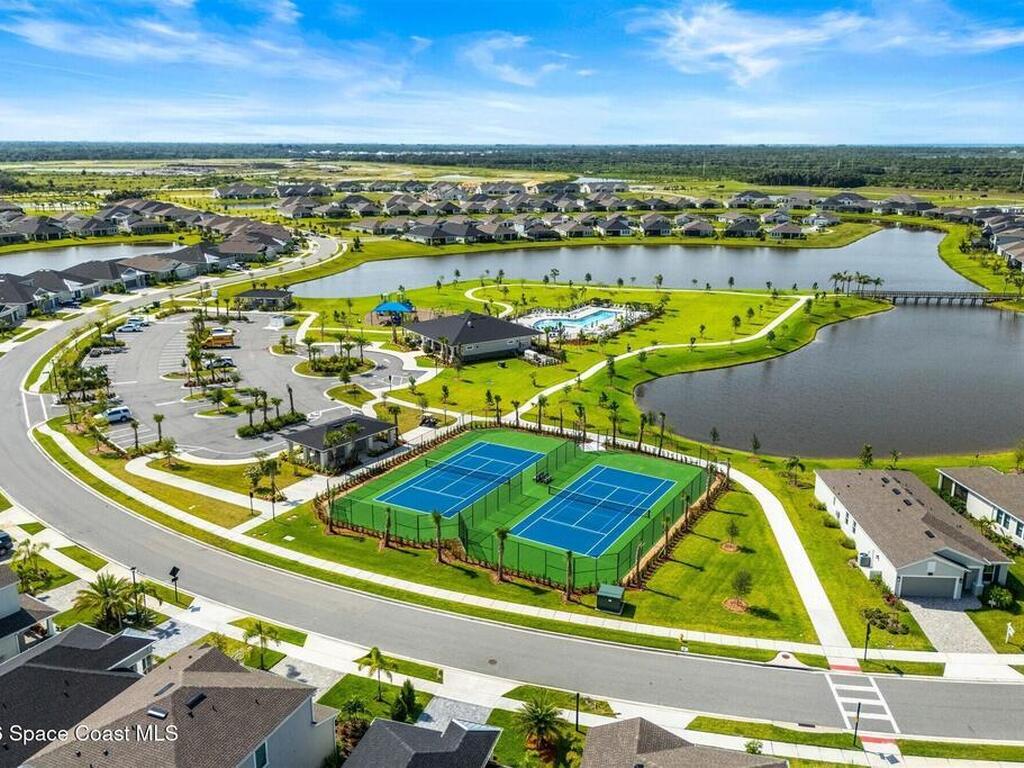 2518 Pangea Circle, Melbourne, FL 32940