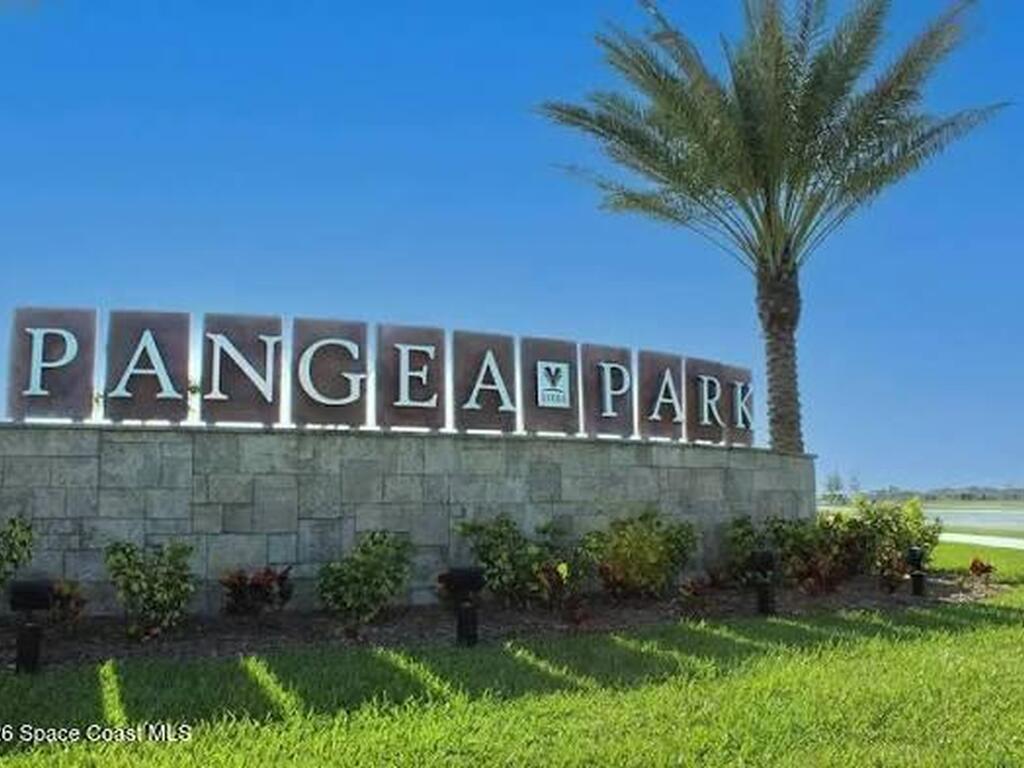 2518 Pangea Circle, Melbourne, FL 32940