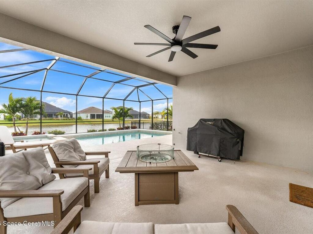 2518 Pangea Circle, Melbourne, FL 32940