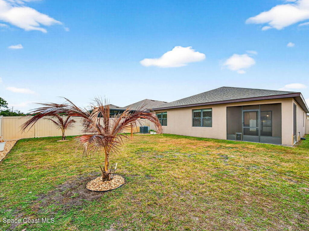 1686 Mineral Loop Drive, Palm Bay, FL 32907