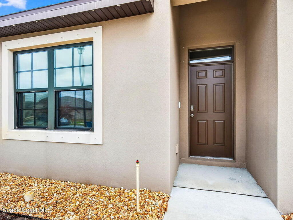 1686 Mineral Loop Drive, Palm Bay, FL 32907