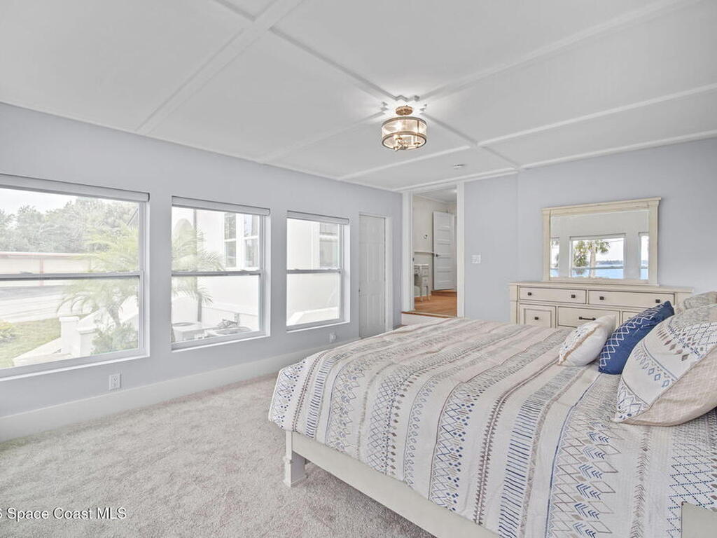 803 N Indian River Drive, Cocoa, FL 32922