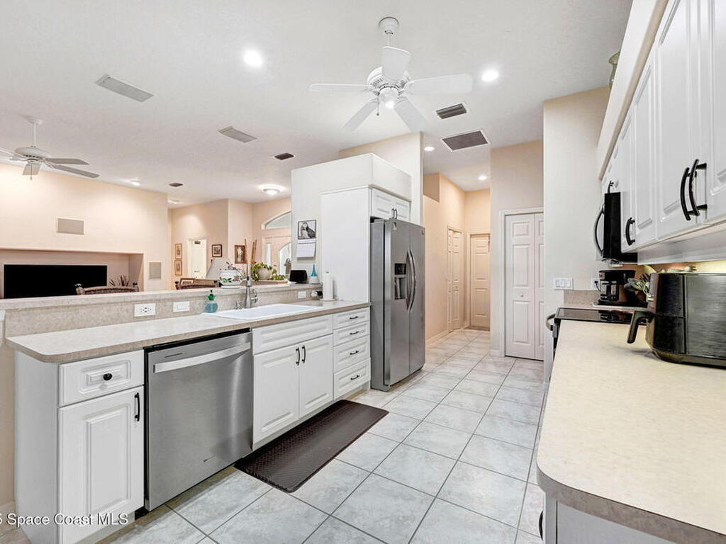 5731 Herons Landing Drive, Rockledge, FL 32955