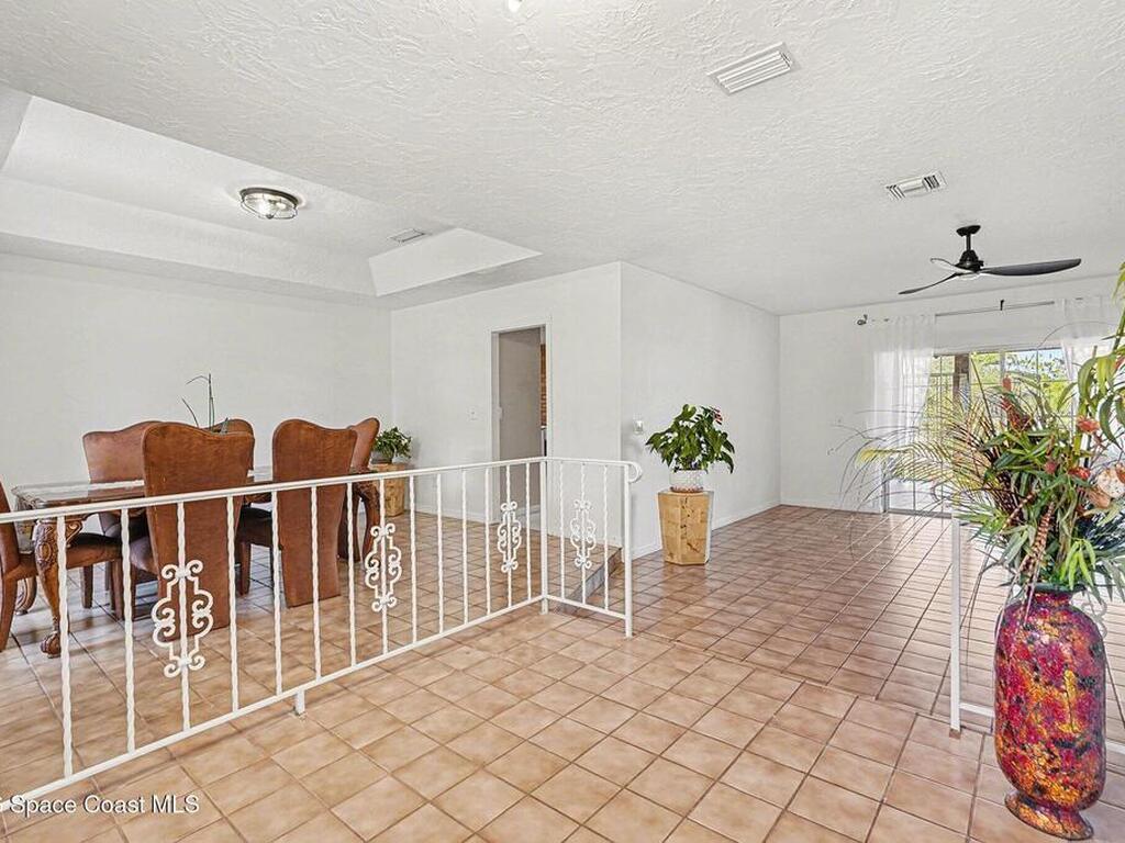 4950 Country Place, Grant, FL 32949