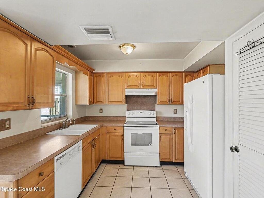 3205 Dade Circle, Palm Bay, FL 32905