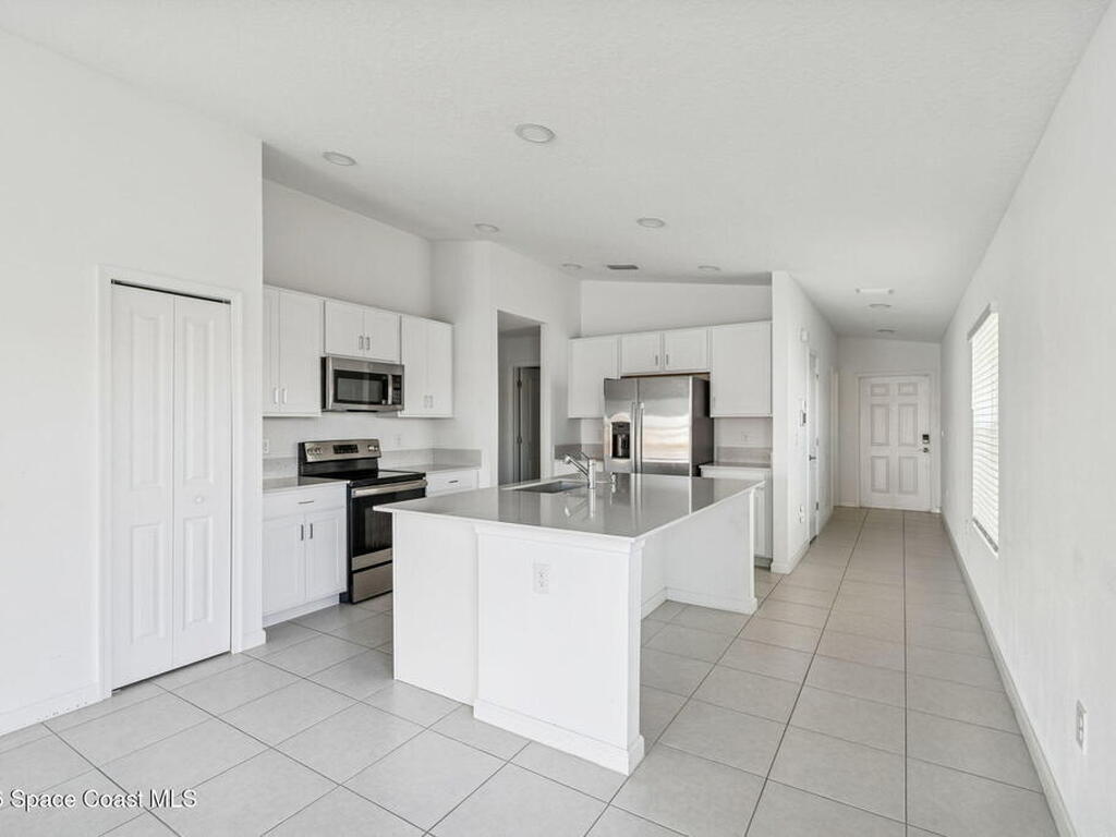 702 Papillon Street, Palm Bay, FL 32908