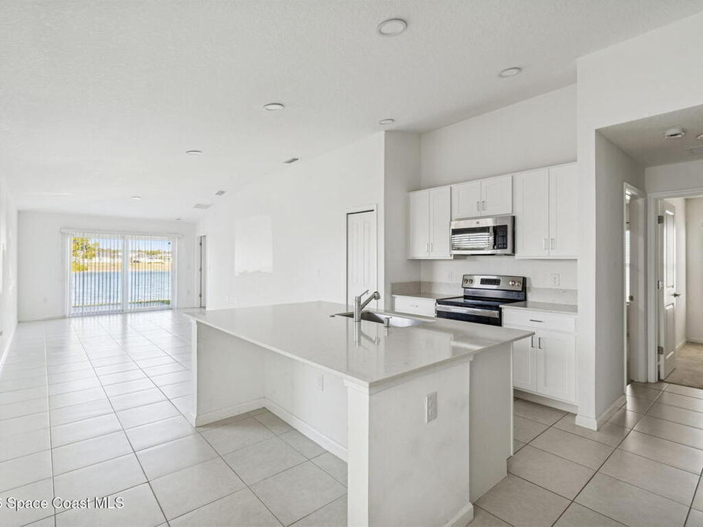 702 Papillon Street, Palm Bay, FL 32908