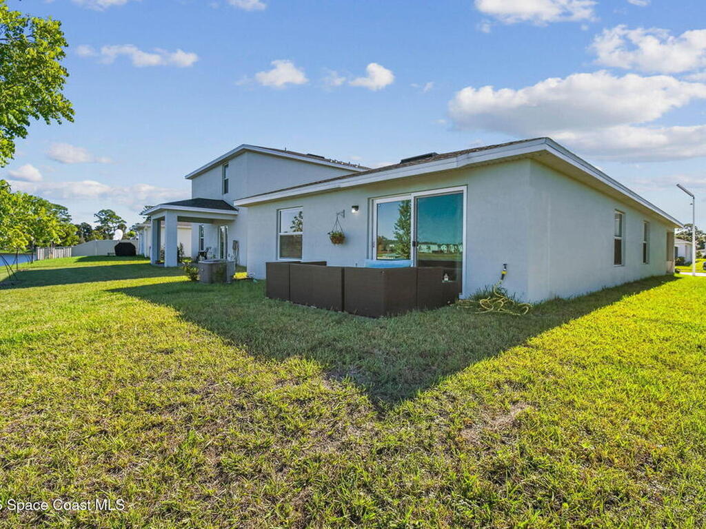 702 Papillon Street, Palm Bay, FL 32908