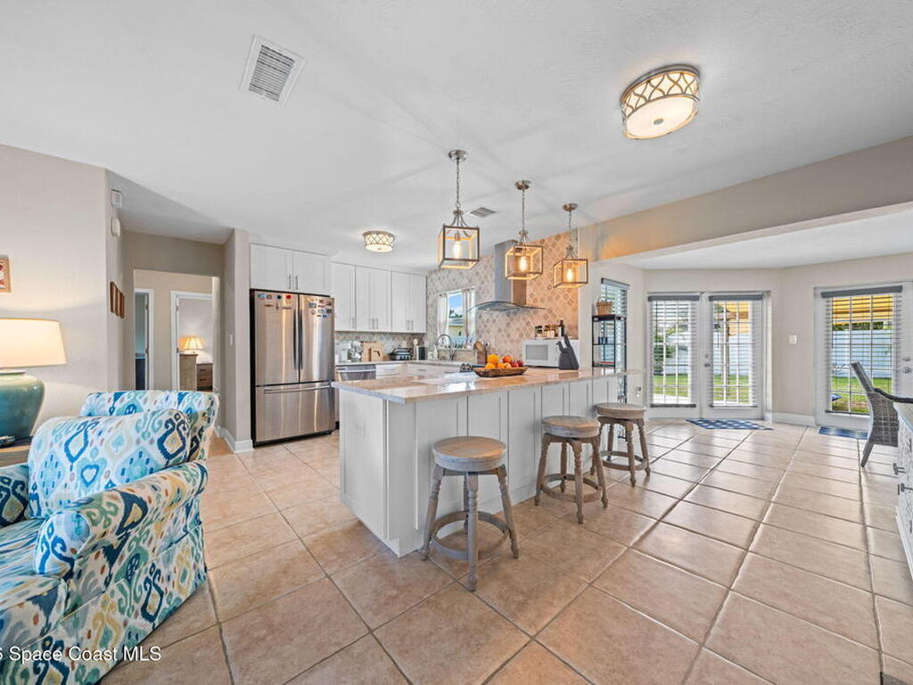 525 Orange Avenue, Merritt Island, FL 32952