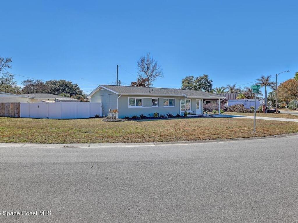 525 Orange Avenue, Merritt Island, FL 32952