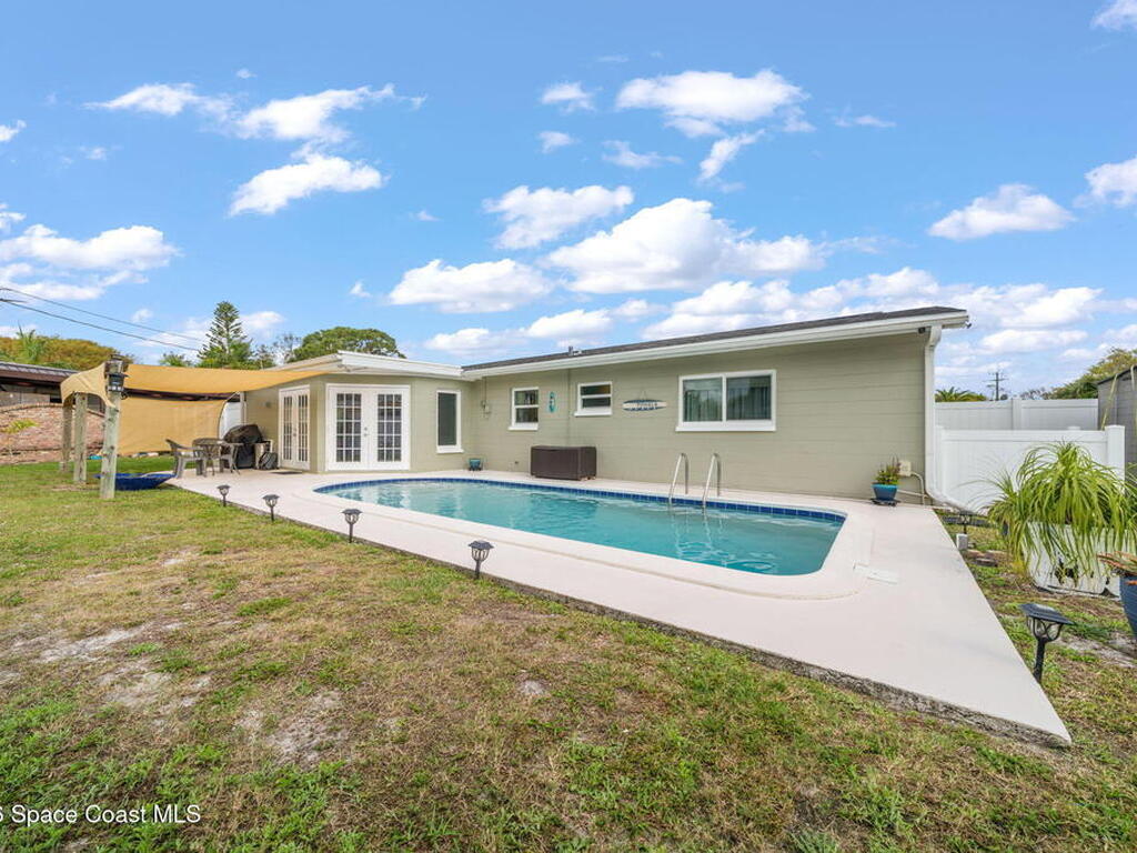 525 Orange Avenue, Merritt Island, FL 32952