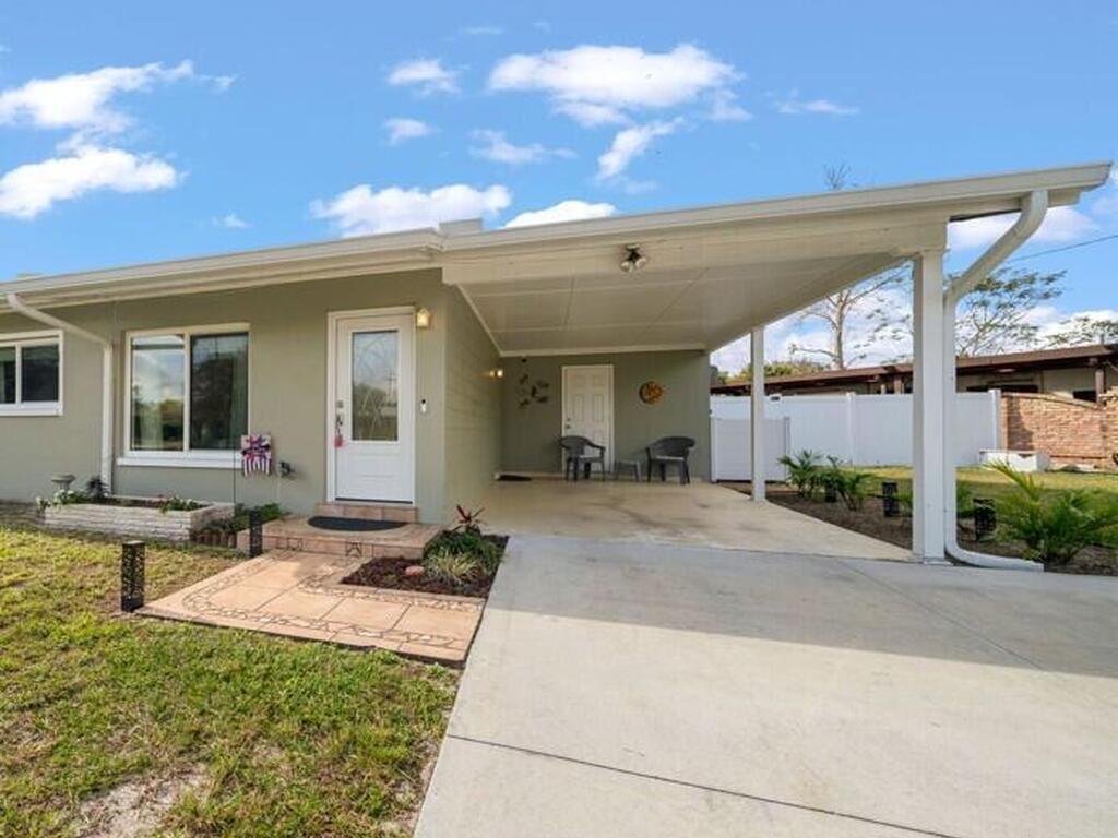 525 Orange Avenue, Merritt Island, FL 32952