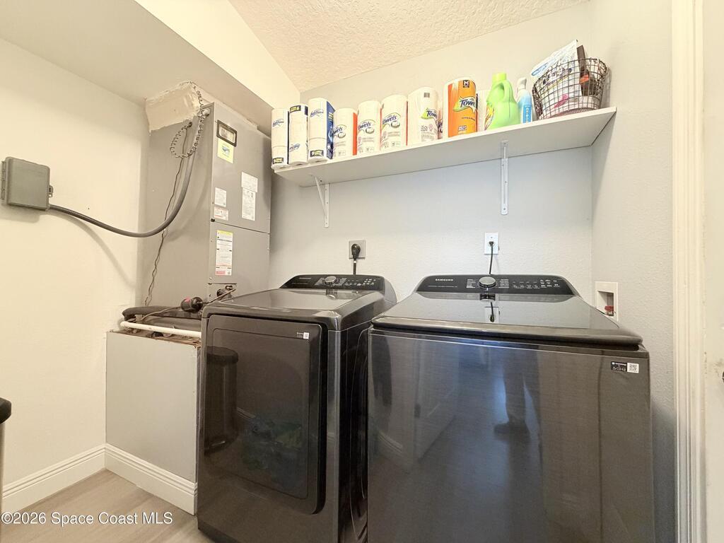 8425 94th Avenue, Vero Beach, FL 32967