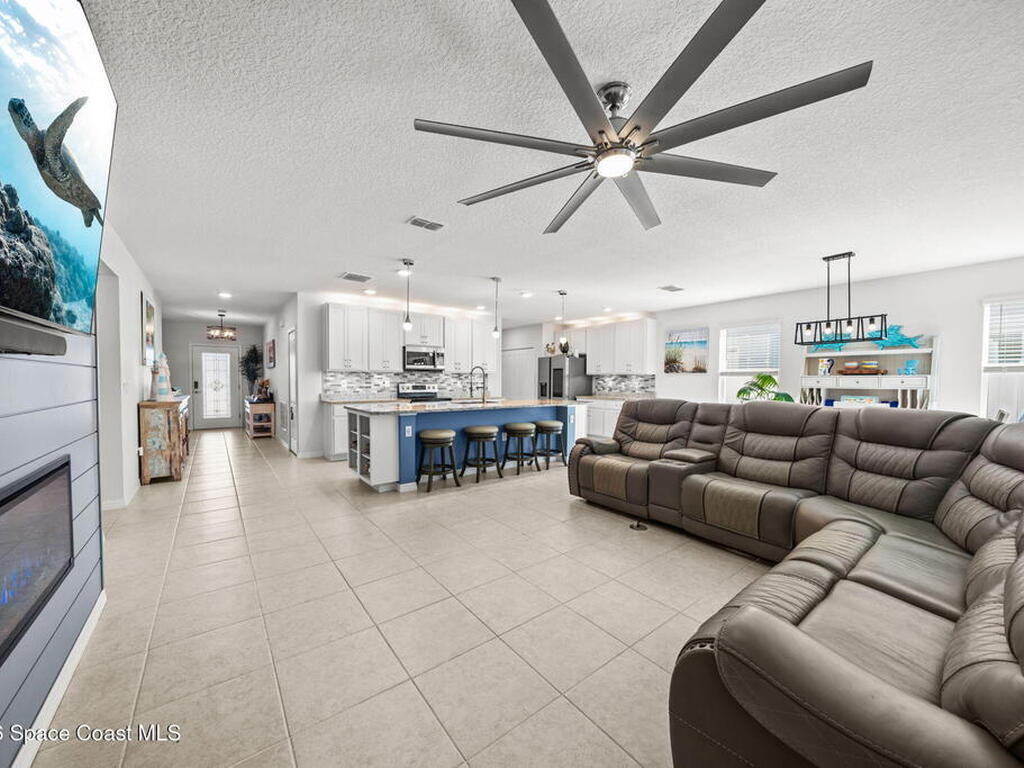 764 Corbin Circle, Palm Bay, FL 32908