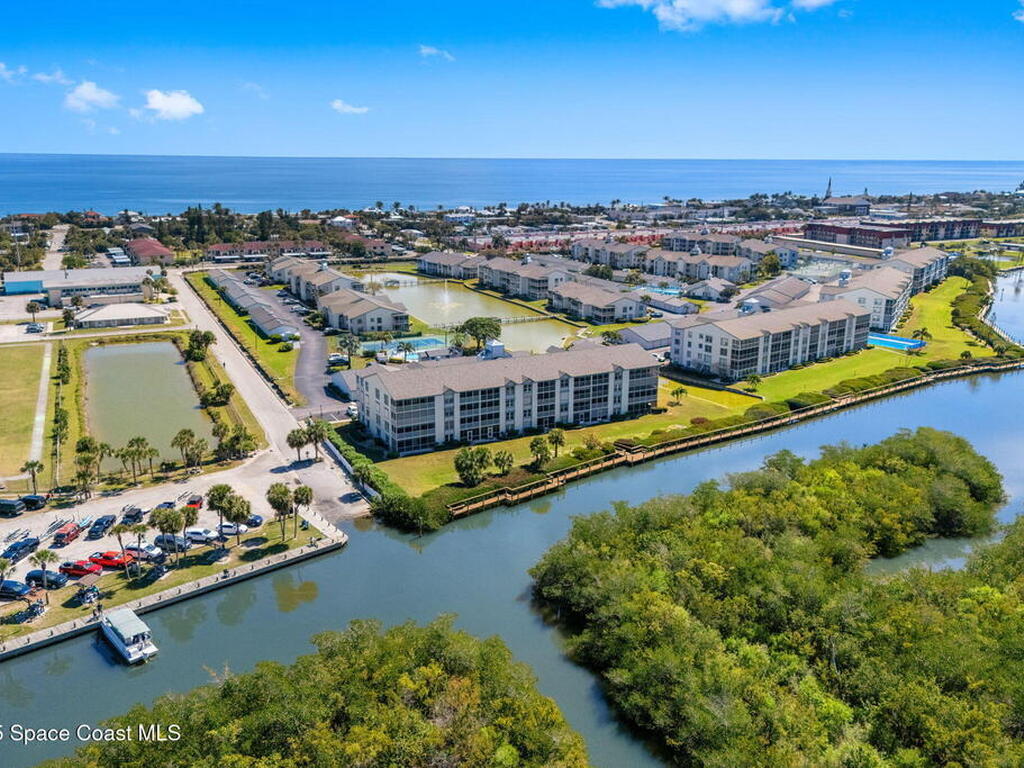640 S Brevard Avenue, Cocoa Beach, FL 32931
