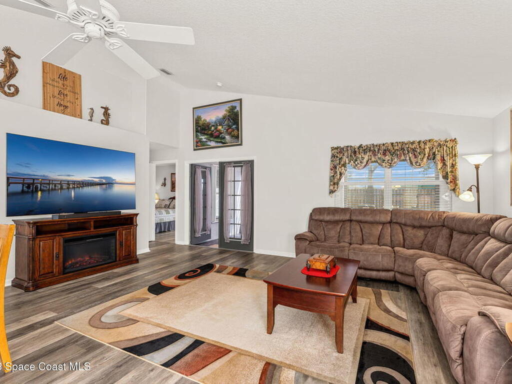 674 Brockton Way, West Melbourne, FL 32904