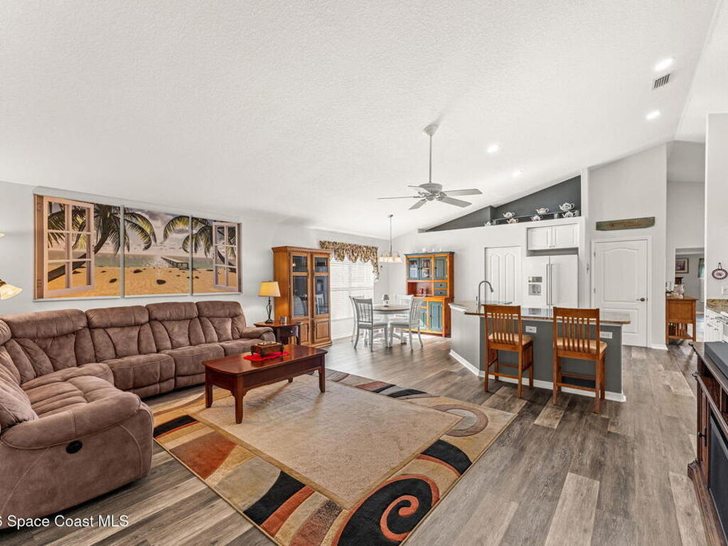 674 Brockton Way, West Melbourne, FL 32904