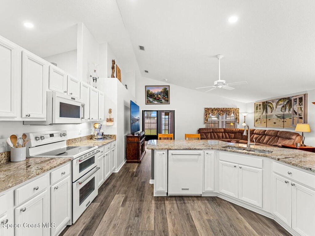 674 Brockton Way, West Melbourne, FL 32904