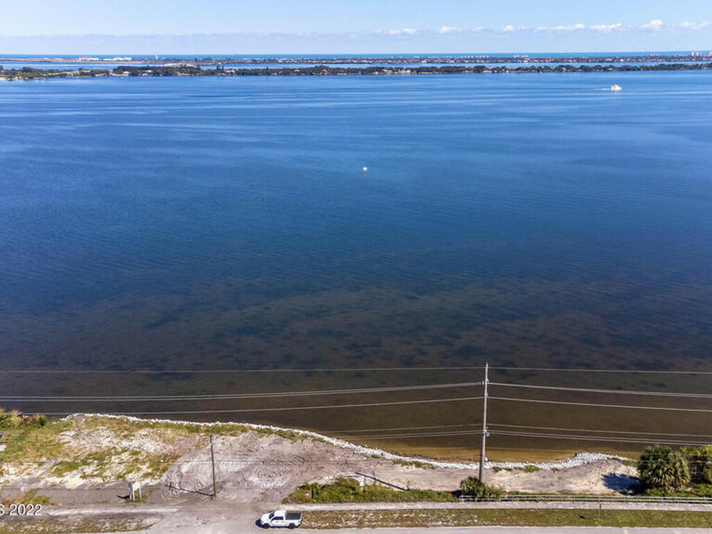 5241 N Highway 1 Highway, Palm Shores, FL 32940