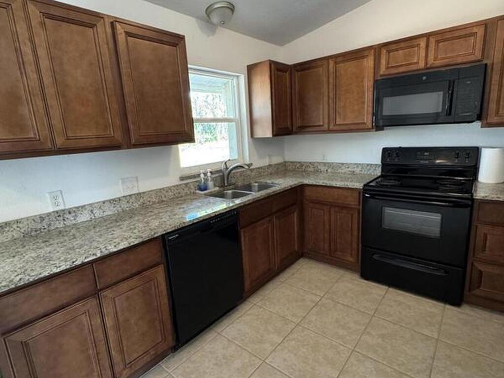 2177 Jupiter Boulevard, Palm Bay, FL 32908