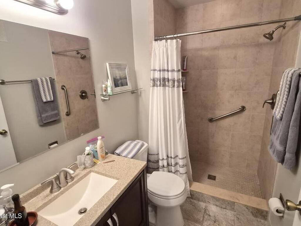 4822 Lake Waterford Way, Melbourne, FL 32901