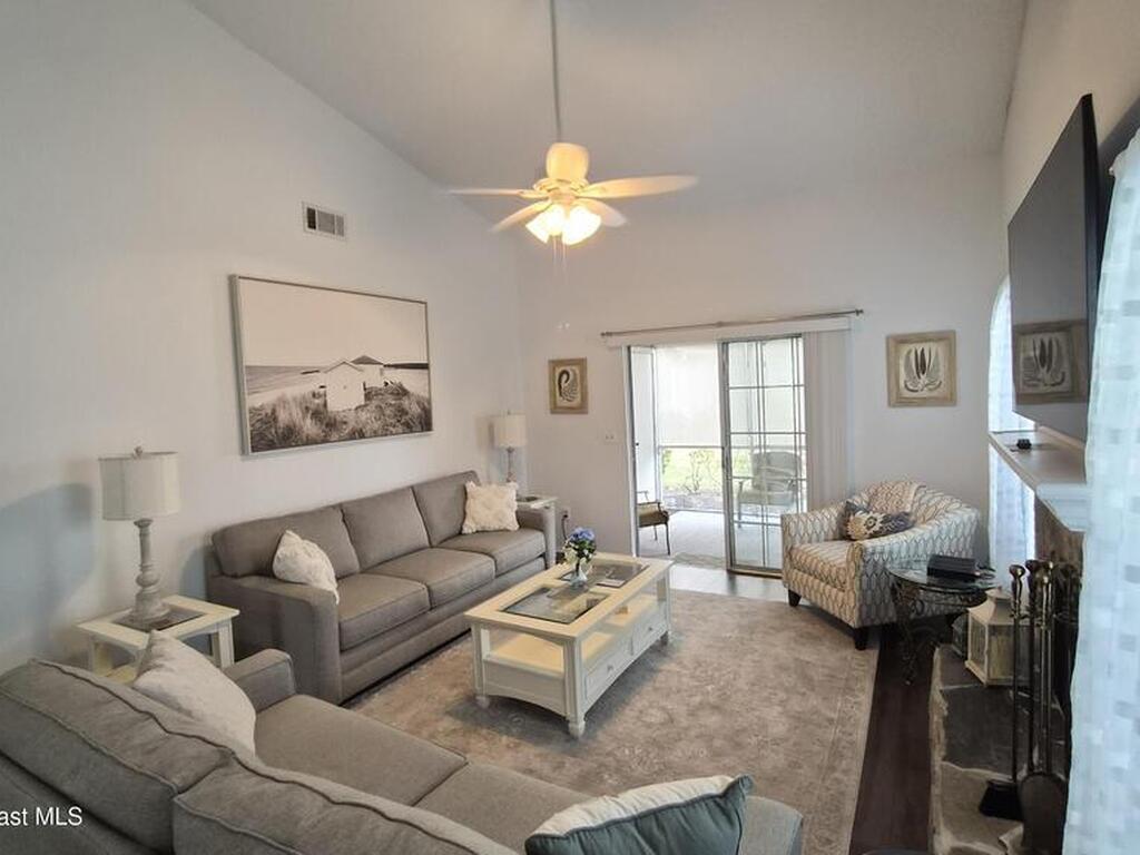 4822 Lake Waterford Way, Melbourne, FL 32901