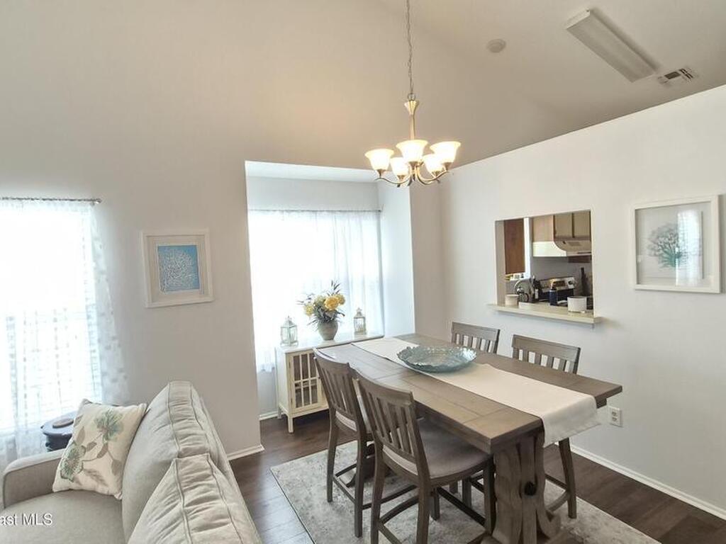 4822 Lake Waterford Way, Melbourne, FL 32901