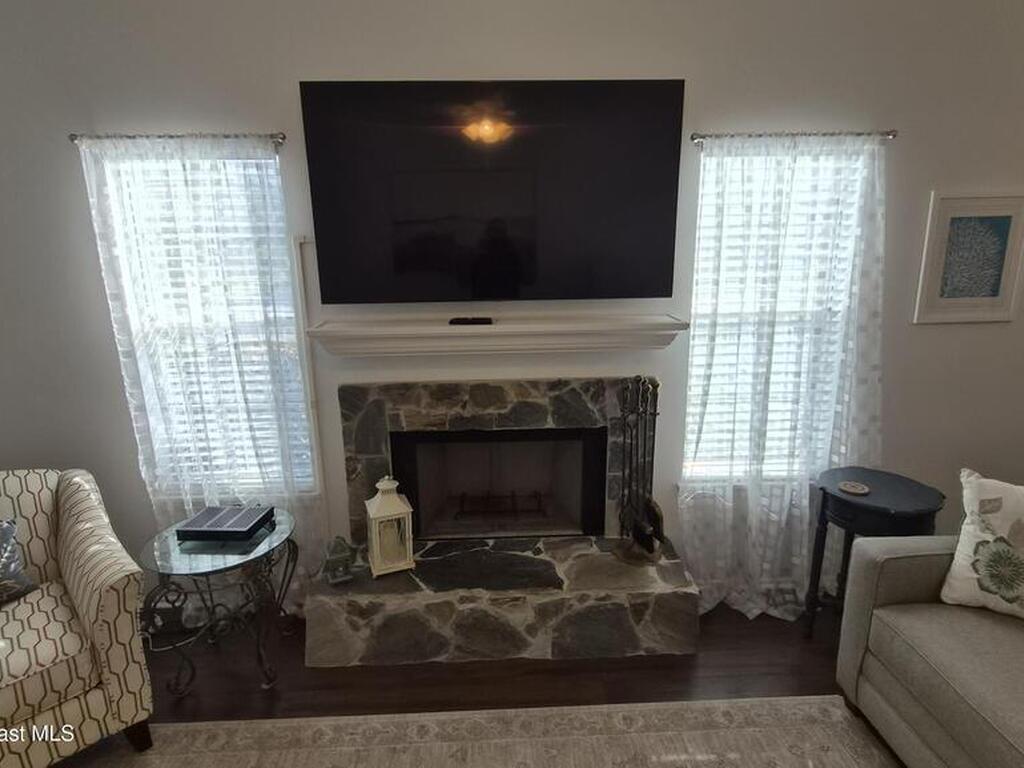 4822 Lake Waterford Way, Melbourne, FL 32901