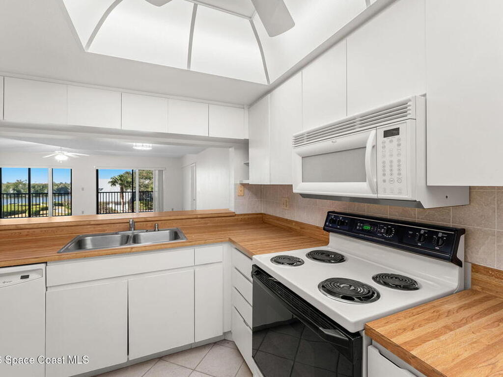 3165 N Atlantic Avenue, Cocoa Beach, FL 32931