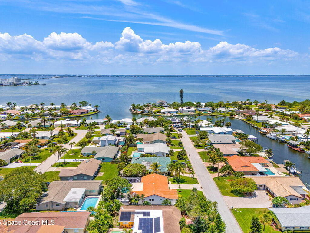 345 Dorset Drive, Cocoa Beach, FL 32931