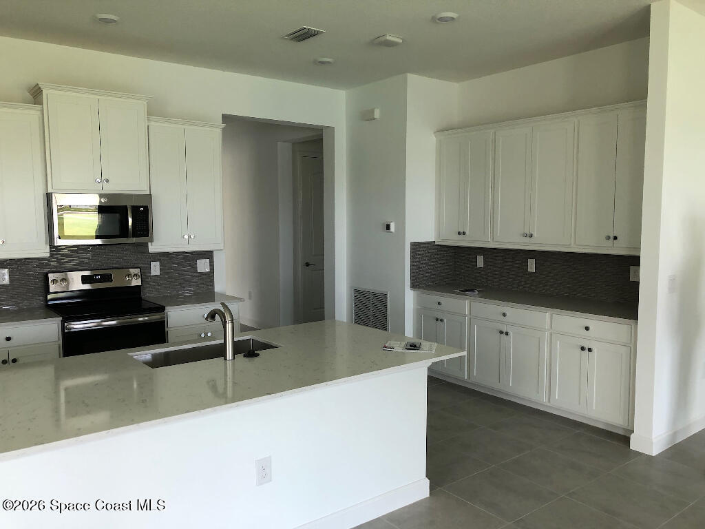 2372 Great Belt Circle, Melbourne, FL 32940