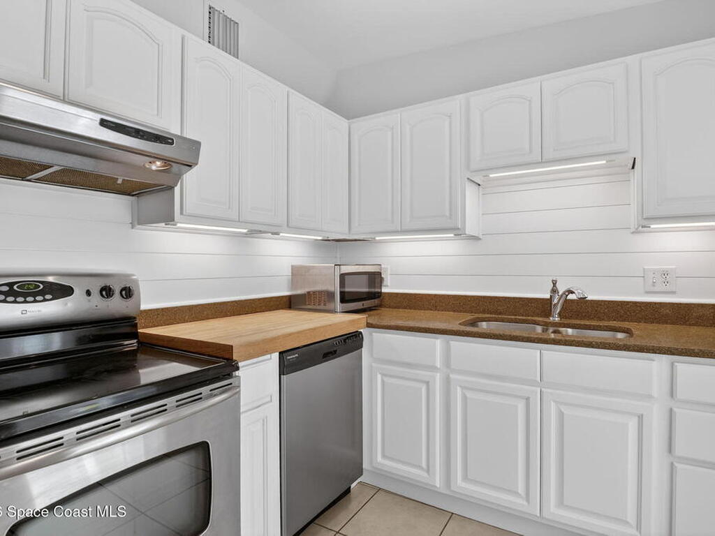 1932 Cedarwood Drive, Melbourne, FL 32935