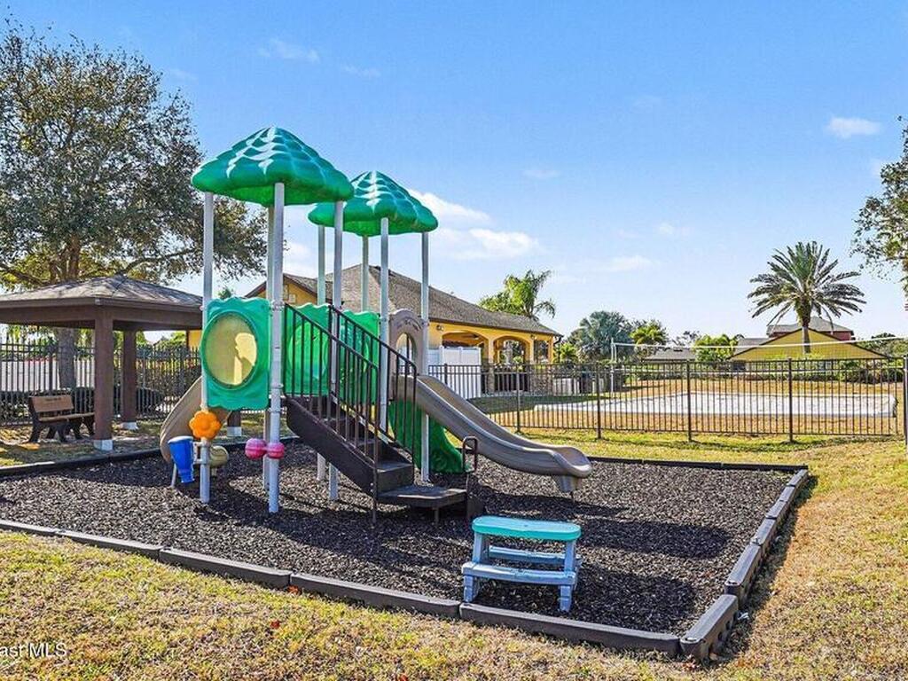 1010 Luminary Circle, Melbourne, FL 32901