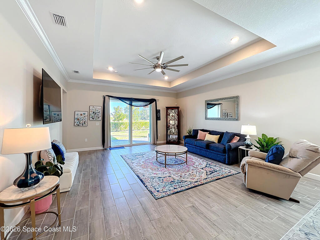 821 Antibes Court, Palm Bay, FL 32907