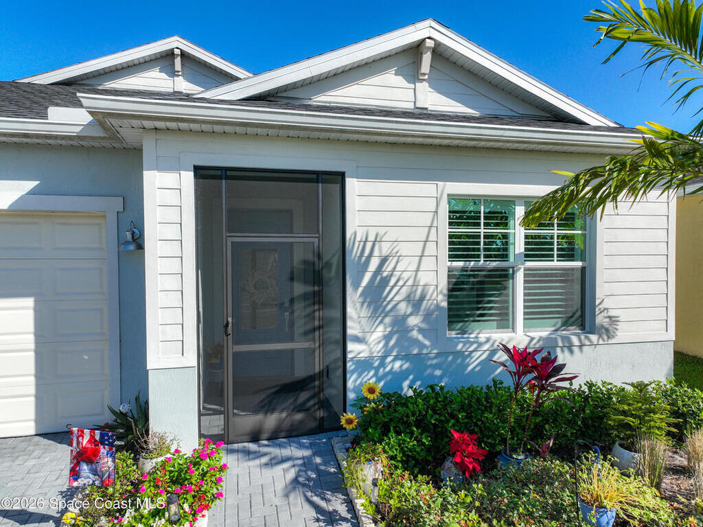 821 Antibes Court, Palm Bay, FL 32907