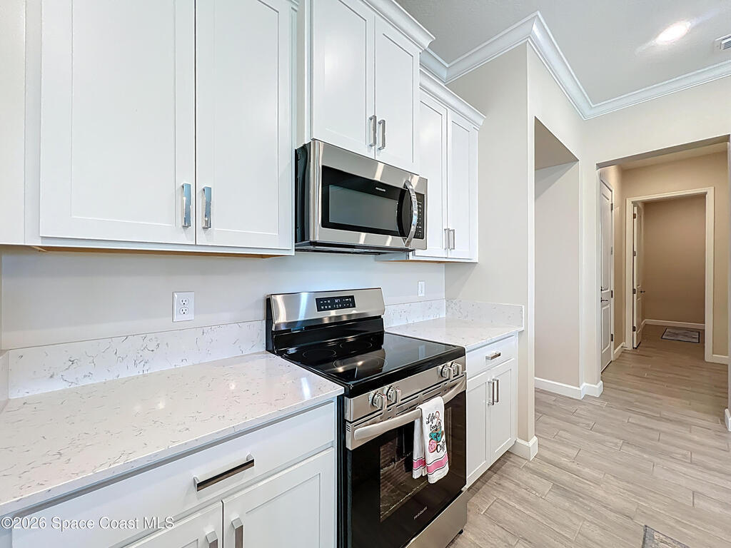 821 Antibes Court, Palm Bay, FL 32907