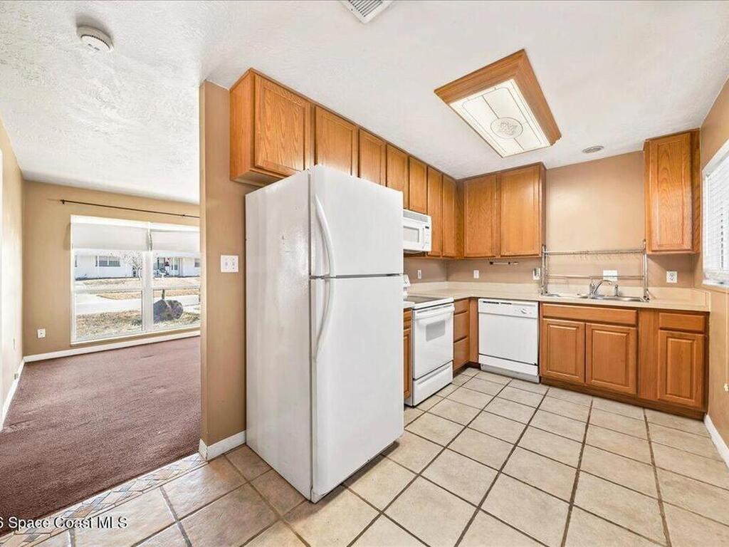 4490 Stuart Avenue, Titusville, FL 32780