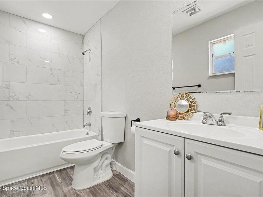 905 Poplar Lane, Melbourne, FL 32901