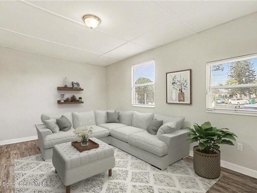 905 Poplar Lane, Melbourne, FL 32901