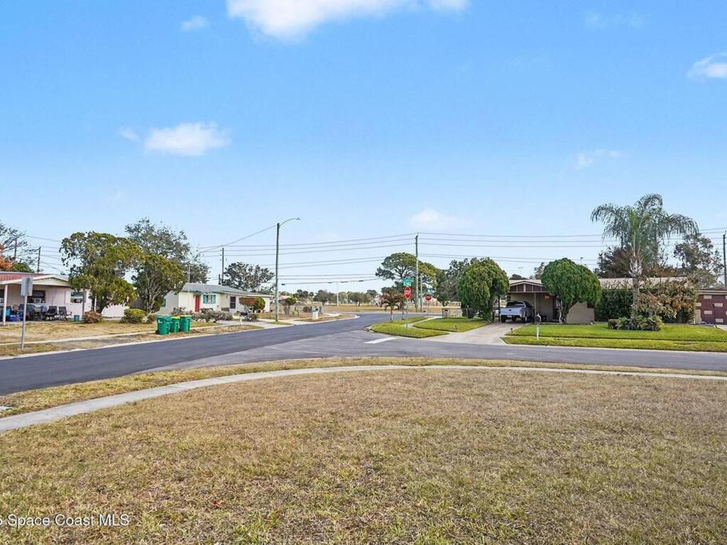 905 Poplar Lane, Melbourne, FL 32901