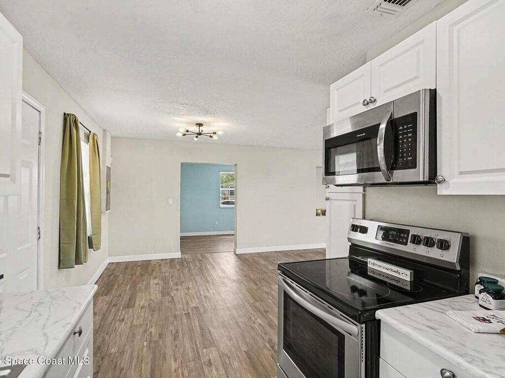 905 Poplar Lane, Melbourne, FL 32901