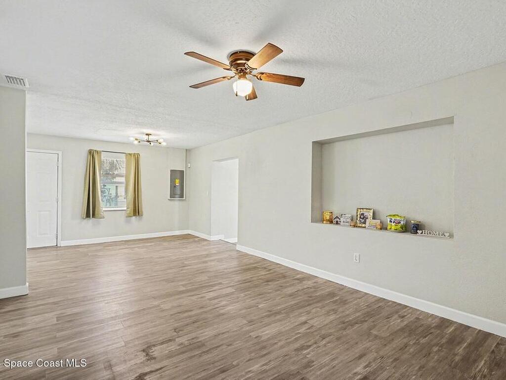 905 Poplar Lane, Melbourne, FL 32901