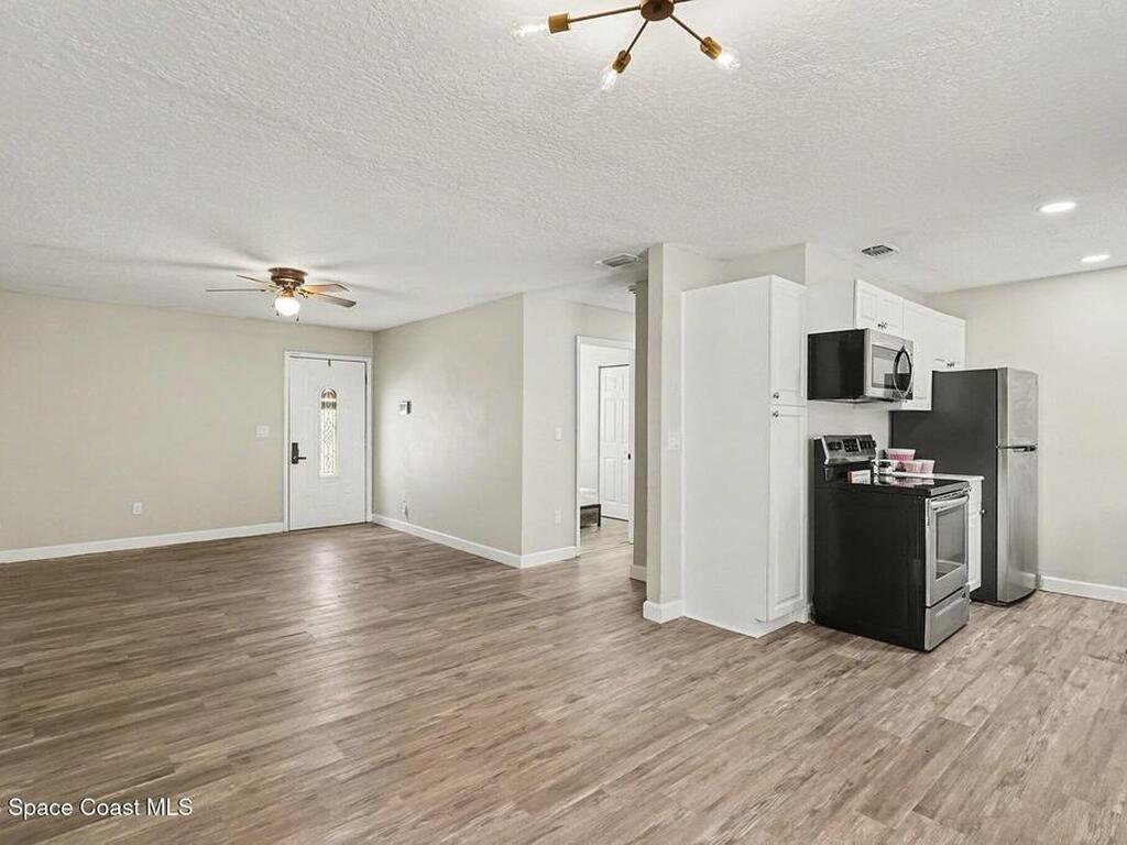 905 Poplar Lane, Melbourne, FL 32901