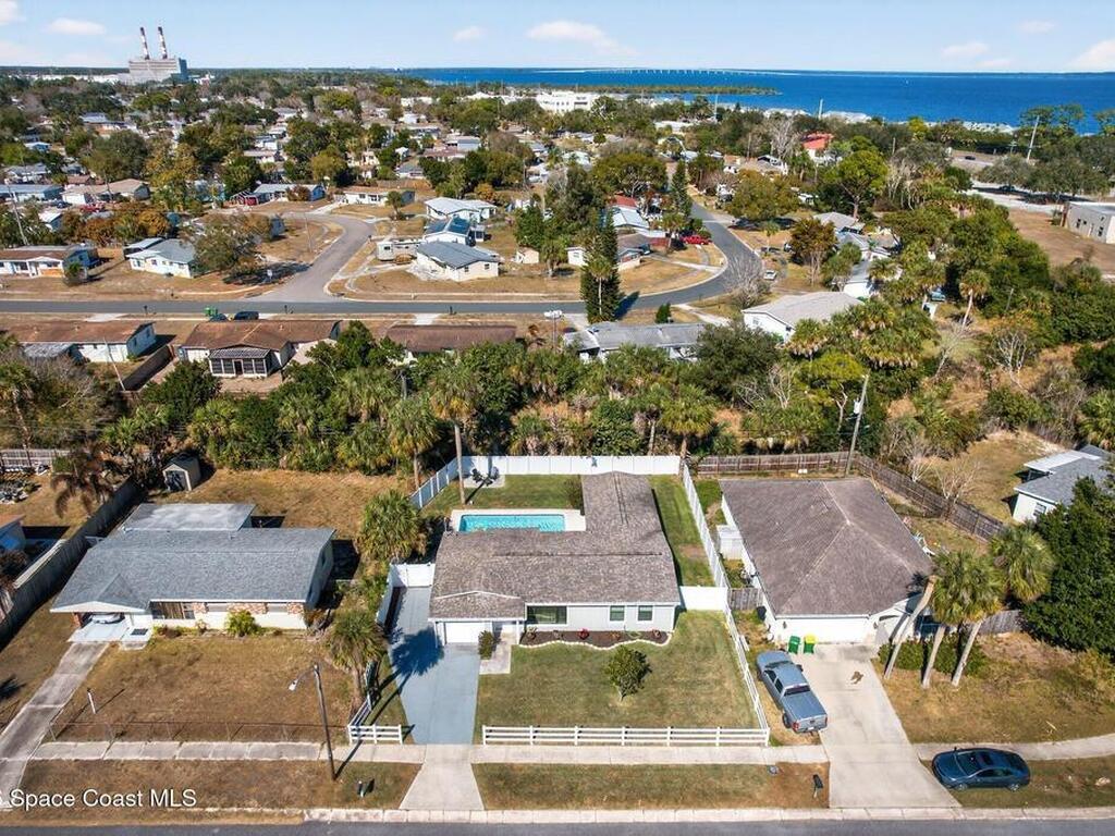 1050 Barclay Drive, Cocoa, FL 32927