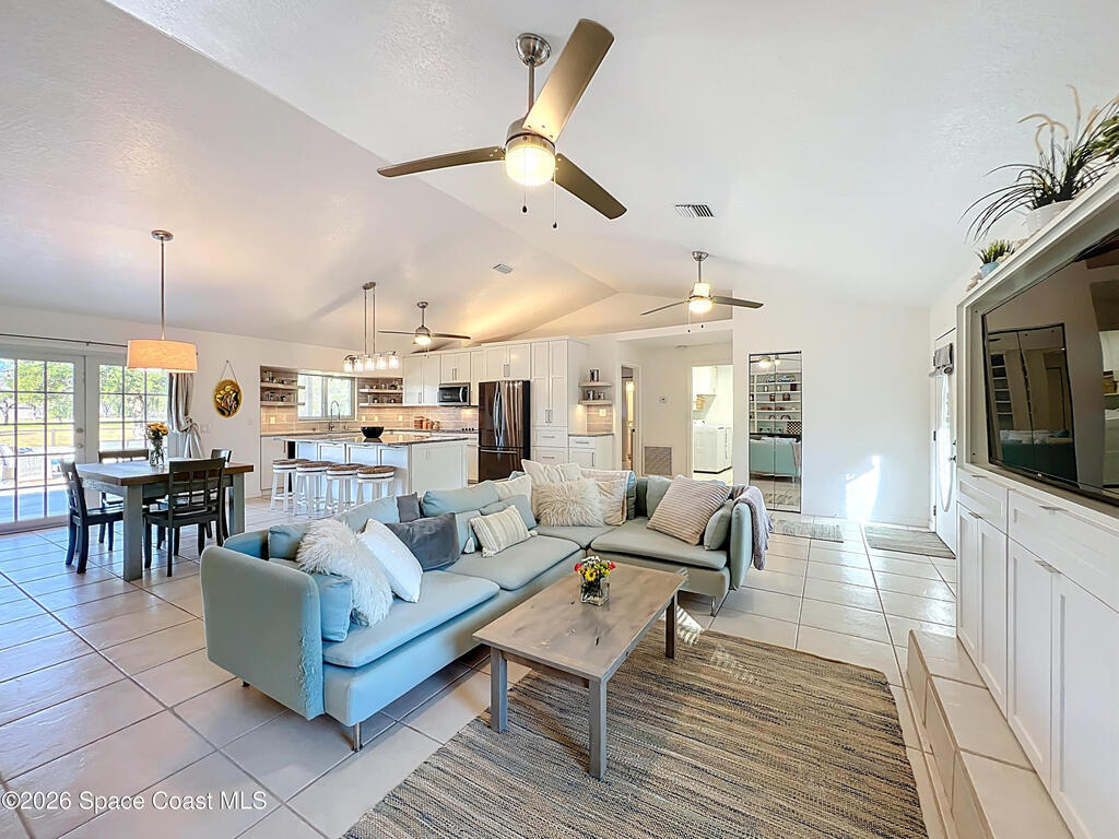 2940 Flounder Creek Road, Mims, FL 32754